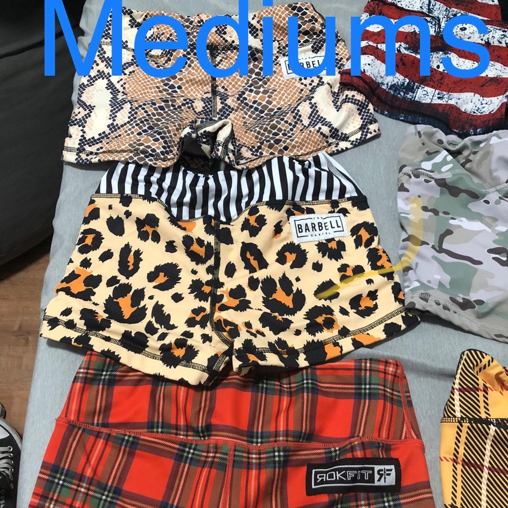 Medium size workout booty shorts.